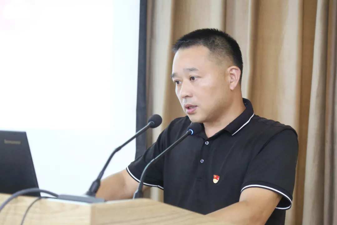 640.webp (1).png 640.webp (1).png